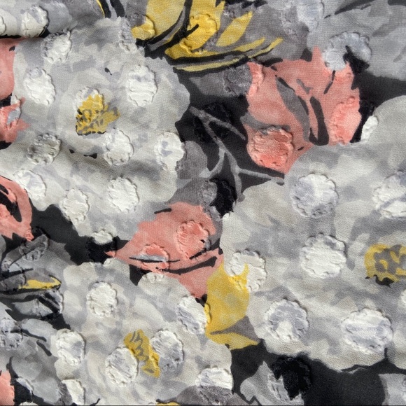 Loft Quarter Button High Low Floral Blouse - Picture 4 of 9